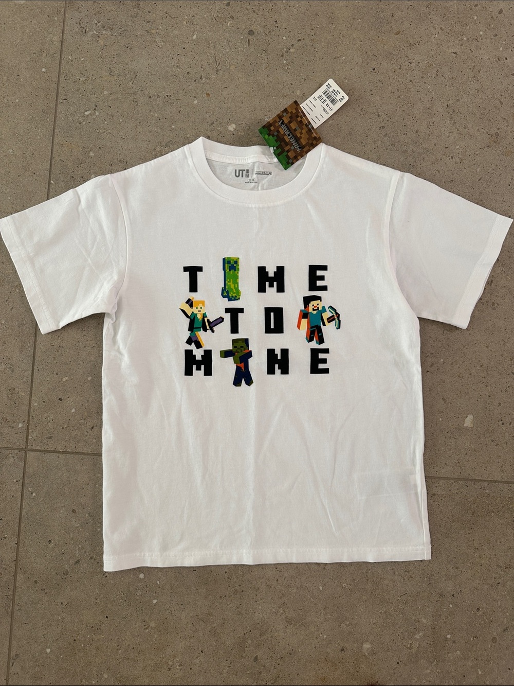 NWT Uniqlo White Kids Minecraft 'Time to Mine' Graphic Tee size 11-12